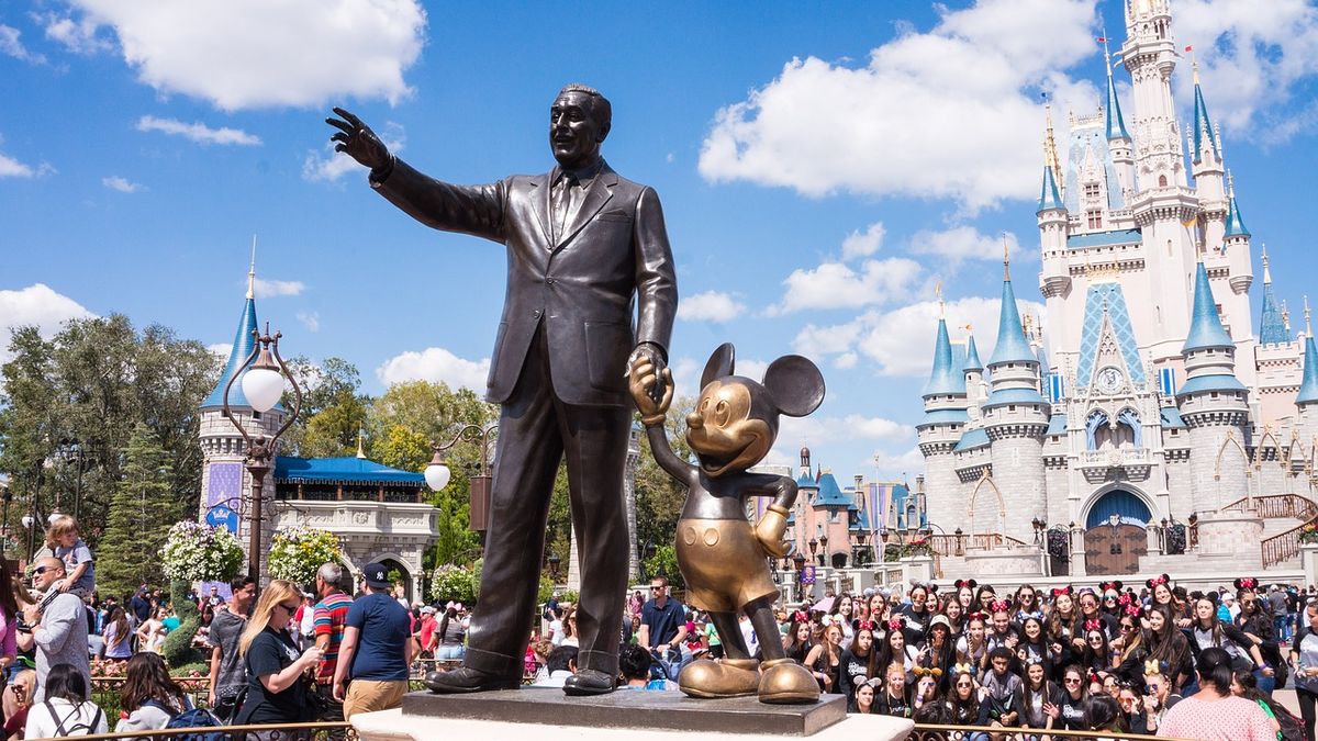 Disney propustí 28 000 lidí, hlavně v zábavních parcích v USA